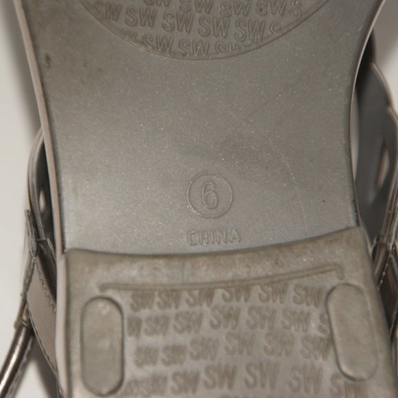 STUART WEITZMAN Graphite Silver Gelfisher Flat Slingback Sandals sz 6 Women's - Picture 8 of 13